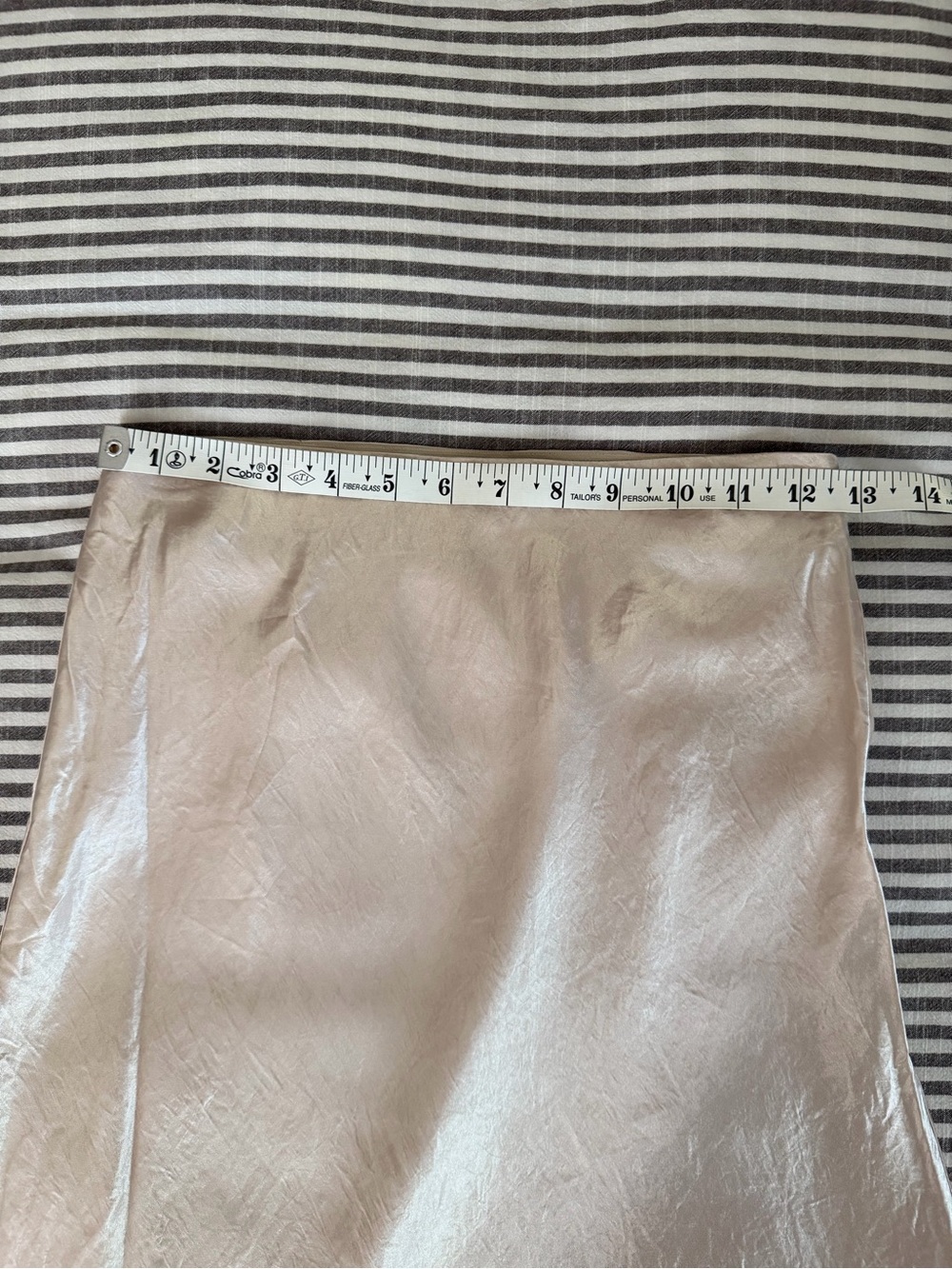 Aritzia Babaton Champagne Satin Bias Midi Skirt SIZE 4 - Picture 7 of 9